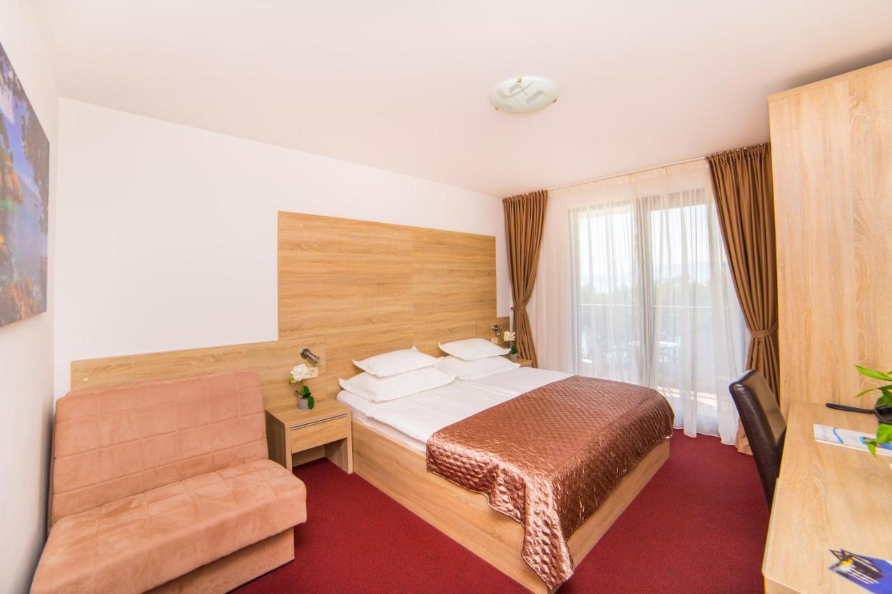 Hotel Antonija Drvenik  Εξωτερικό φωτογραφία